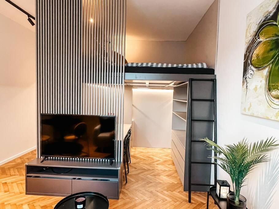 Central Getaway Studio บราติสลาวา ภายนอก รูปภาพ